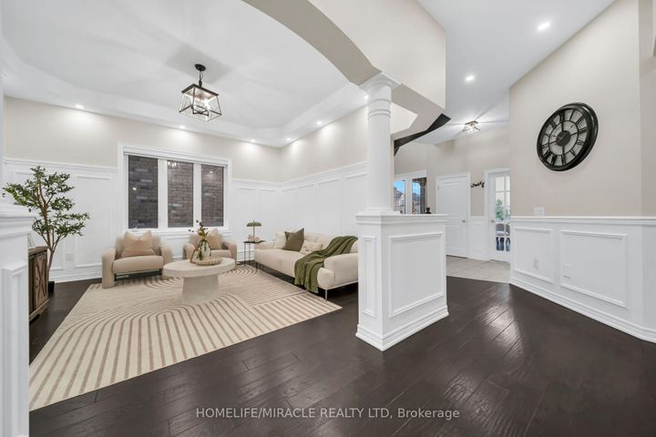 Photo 6 at 41 Hoxton Road, Northwest Brampton, Brampton