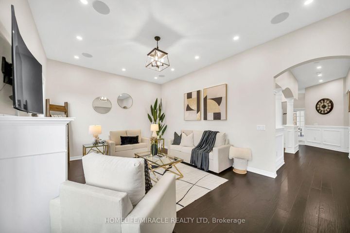 Photo 12 at 41 Hoxton Road, Northwest Brampton, Brampton