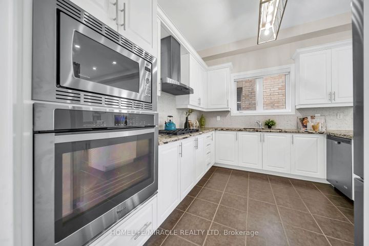 Photo 20 at 41 Hoxton Road, Northwest Brampton, Brampton