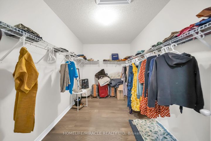 Photo 27 at 41 Hoxton Road, Northwest Brampton, Brampton