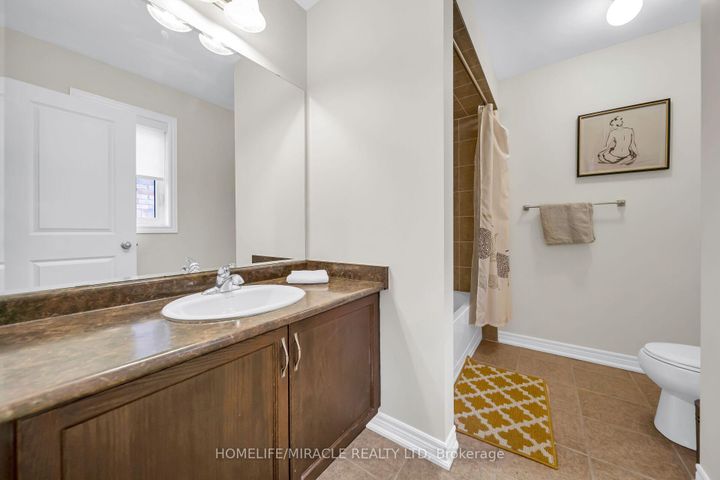 Photo 30 at 41 Hoxton Road, Northwest Brampton, Brampton