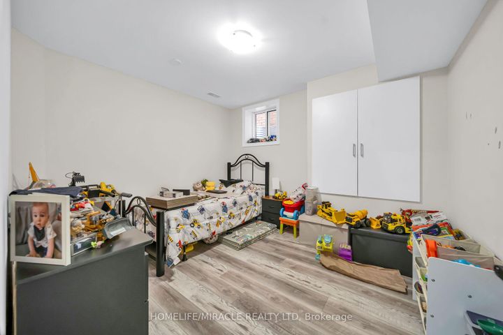 Photo 36 at 41 Hoxton Road, Northwest Brampton, Brampton