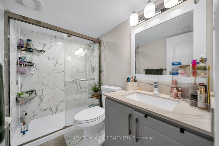 Photo 38 at 41 Hoxton Road, Northwest Brampton, Brampton