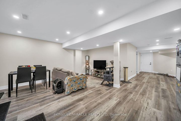 Photo 42 at 41 Hoxton Road, Northwest Brampton, Brampton