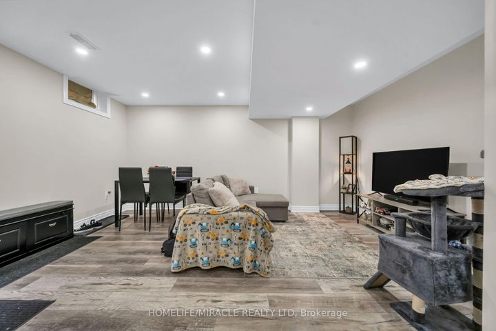 Photo 43 at 41 Hoxton Road, Northwest Brampton, Brampton