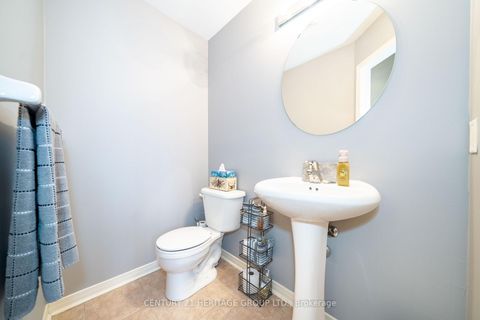 Photo 3 at 126 Lowther Avenue, Oak Ridges, Richmond Hill