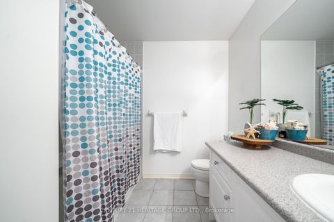 Photo 11 at 126 Lowther Avenue, Oak Ridges, Richmond Hill