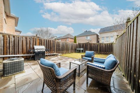 Photo 14 at 126 Lowther Avenue, Oak Ridges, Richmond Hill