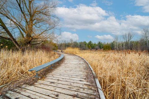 Photo 18 at 126 Lowther Avenue, Oak Ridges, Richmond Hill