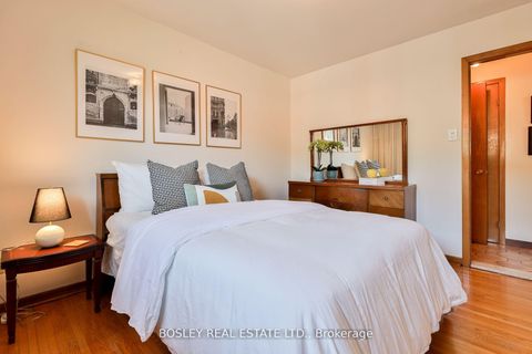 Photo 19 at 61 Bartel Drive, Jane Heights, Toronto