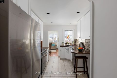 Photo 15 at 313 Monarch Park Avenue, East York, Toronto