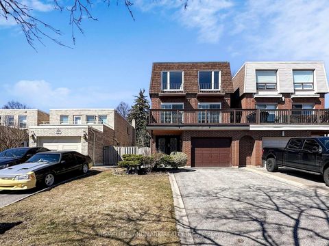 Photo 1 at 139 Chipwood Crescent, Pleasant View, Toronto