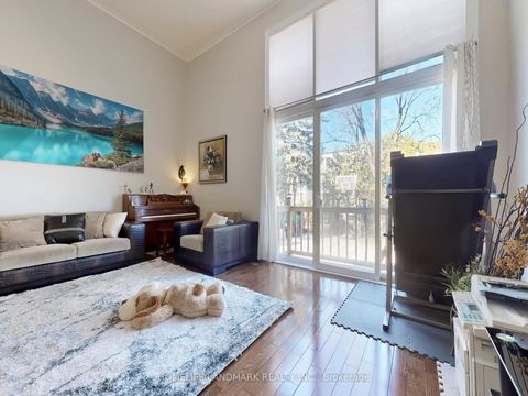 Photo 7 at 139 Chipwood Crescent, Pleasant View, Toronto