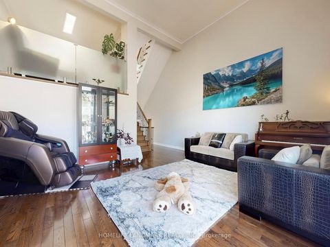 Photo 8 at 139 Chipwood Crescent, Pleasant View, Toronto