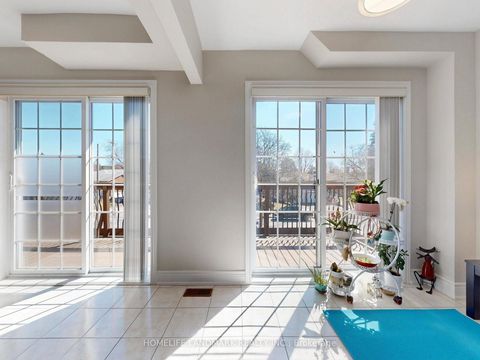 Photo 15 at 139 Chipwood Crescent, Pleasant View, Toronto