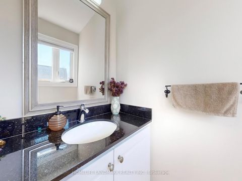 Photo 19 at 139 Chipwood Crescent, Pleasant View, Toronto