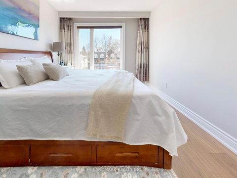 Photo 24 at 139 Chipwood Crescent, Pleasant View, Toronto