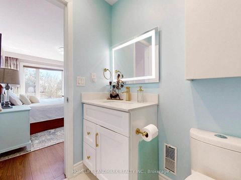 Photo 28 at 139 Chipwood Crescent, Pleasant View, Toronto