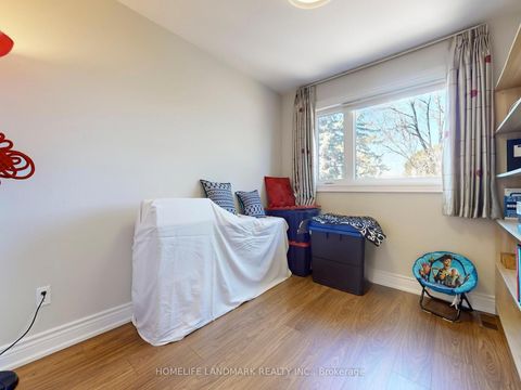 Photo 31 at 139 Chipwood Crescent, Pleasant View, Toronto