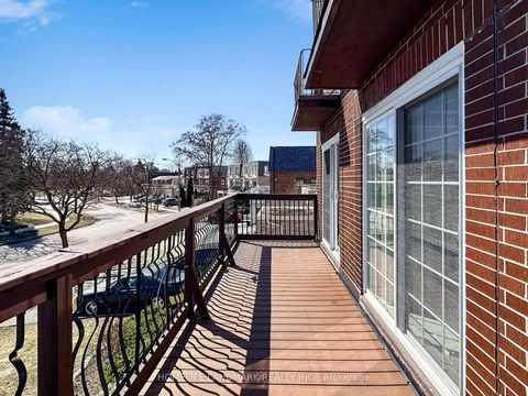 Photo 42 at 139 Chipwood Crescent, Pleasant View, Toronto