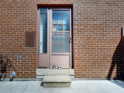 Photo 49 at 139 Chipwood Crescent, Pleasant View, Toronto