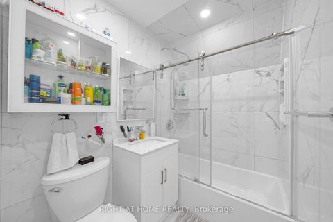 Photo 19 at 101 - 2901 Jane Street, Jane Heights, Toronto