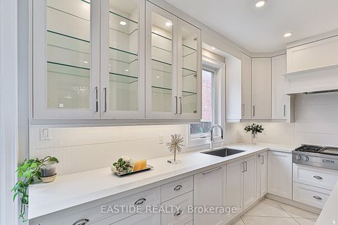 Photo 19 at 11 Gatcombe Circle, Mill Pond, Richmond Hill