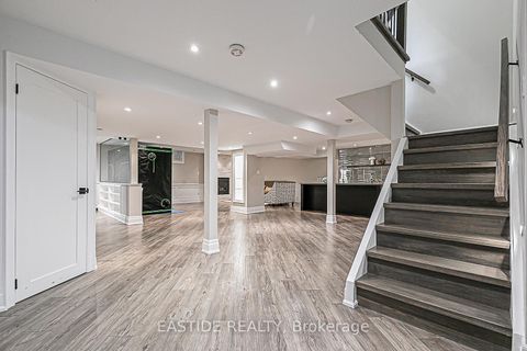 Photo 39 at 11 Gatcombe Circle, Mill Pond, Richmond Hill