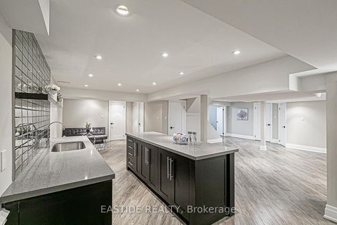 Photo 42 at 11 Gatcombe Circle, Mill Pond, Richmond Hill