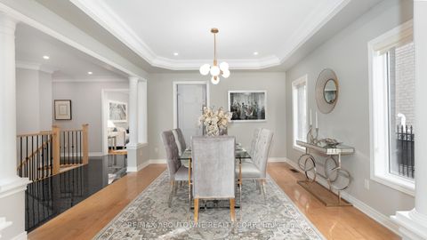 Photo 7 at 22 Siderno Crescent, East Woodbridge, Vaughan