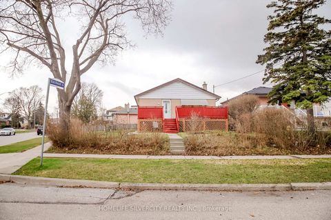 Photo 3 at 10 Coppermill Drive, Kipling, Toronto