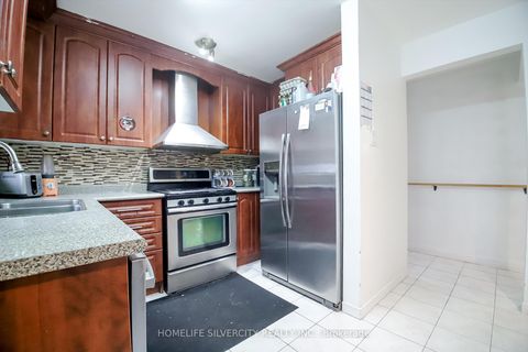 Photo 14 at 10 Coppermill Drive, Kipling, Toronto