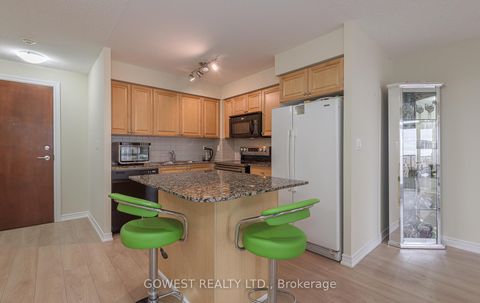 Photo 7 at 1610 - 310 Burnhamthorpe Road W, City Centre, Mississauga