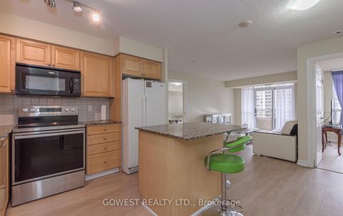 Photo 8 at 1610 - 310 Burnhamthorpe Road W, City Centre, Mississauga