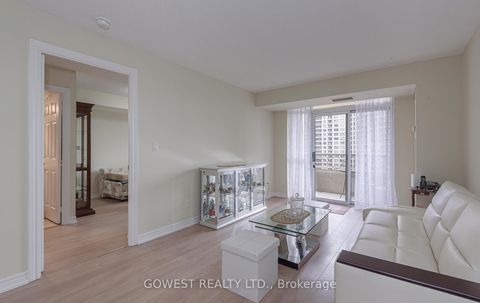 Photo 9 at 1610 - 310 Burnhamthorpe Road W, City Centre, Mississauga