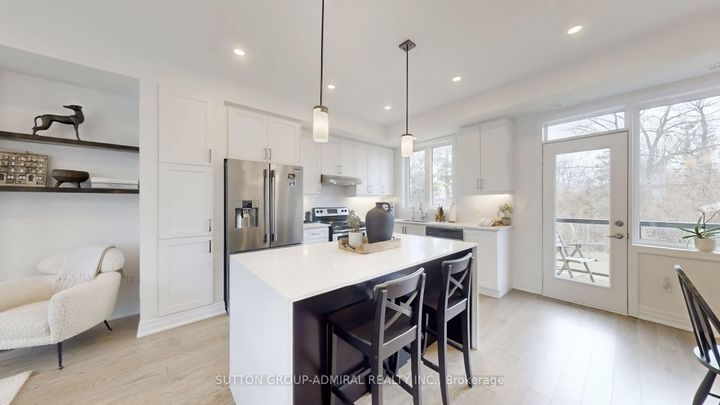 Photo 4 at 60 Juneau Street, East Woodbridge, Vaughan