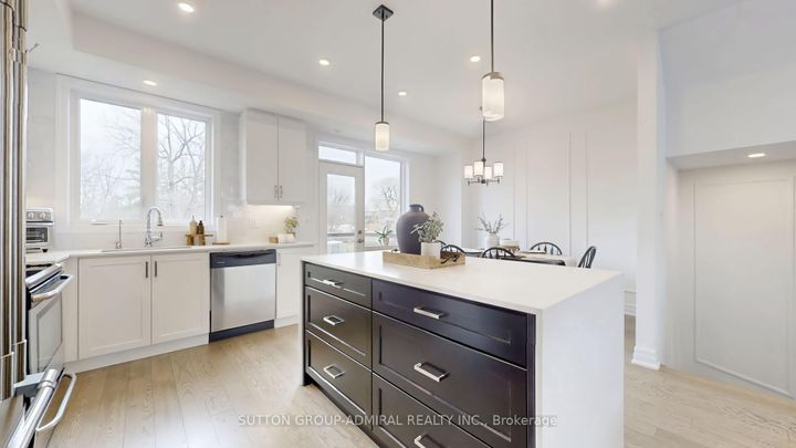 Photo 5 at 60 Juneau Street, East Woodbridge, Vaughan