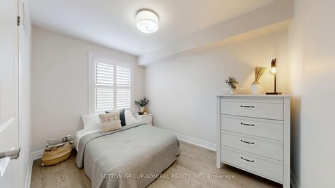 Photo 14 at 60 Juneau Street, East Woodbridge, Vaughan