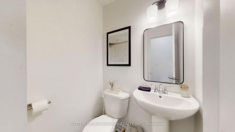 Photo 17 at 60 Juneau Street, East Woodbridge, Vaughan