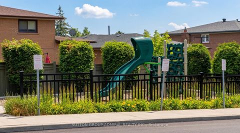 Photo 30 at 60 Juneau Street, East Woodbridge, Vaughan