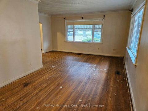 Photo 5 at 69 Haliburton Avenue, City Centre West, Toronto