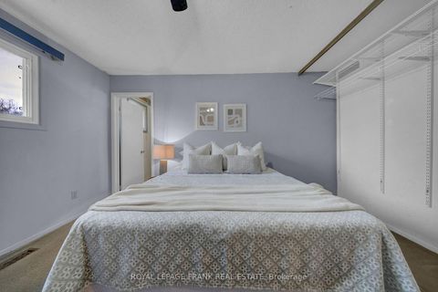 Photo 25 at 2 Fairbairn Court S, Bowmanville, Clarington