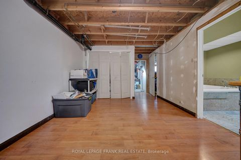 Photo 33 at 2 Fairbairn Court S, Bowmanville, Clarington