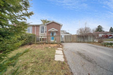 Photo 48 at 2 Fairbairn Court S, Bowmanville, Clarington