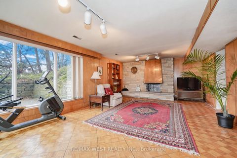 Photo 10 at 47 Saint Georges Road, Humber Valley, Toronto