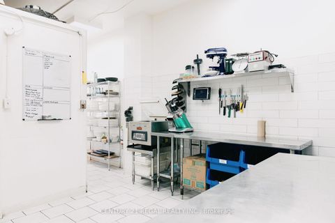 Photo 8 at 109 Jefferson Avenue, South Parkdale, Toronto