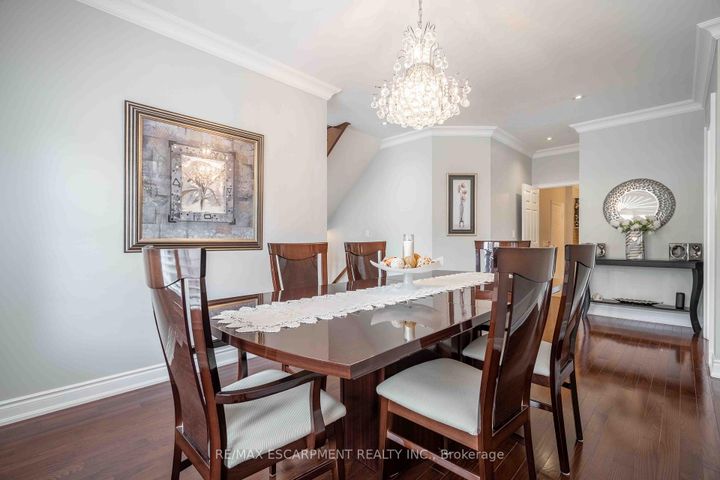 Photo 11 at 3220 SORRENTO Crescent, Alton, Burlington