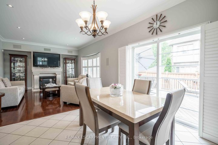 Photo 15 at 3220 SORRENTO Crescent, Alton, Burlington
