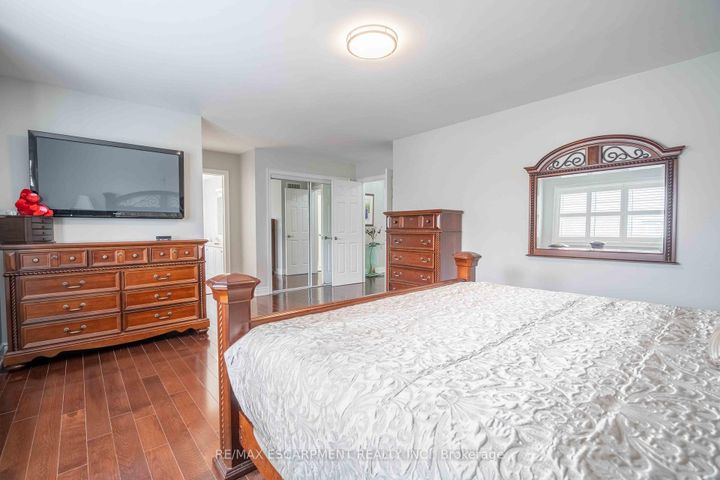 Photo 30 at 3220 SORRENTO Crescent, Alton, Burlington