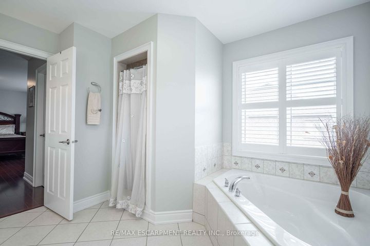 Photo 32 at 3220 SORRENTO Crescent, Alton, Burlington